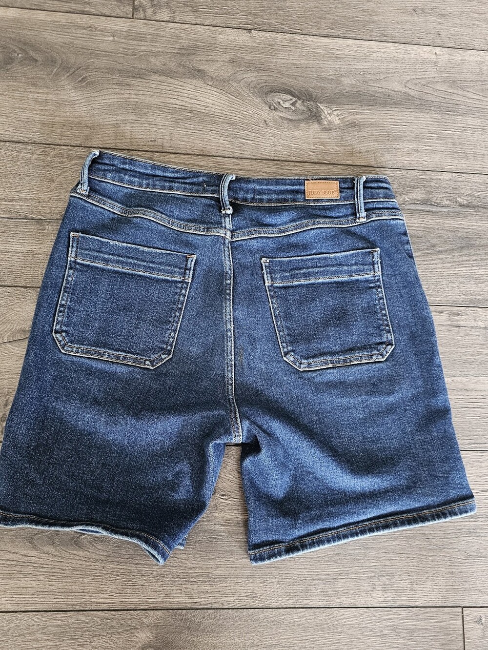 Judy Blue Button-Front Dark Blue Denim Shorts - Picture 2 of 3